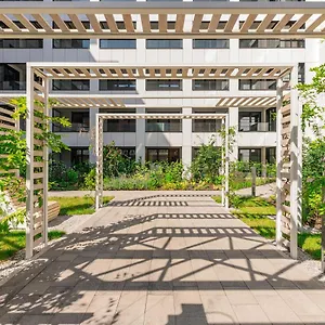 Doki Living By Blue Mandarin Parking & Foodhall Gdańsk